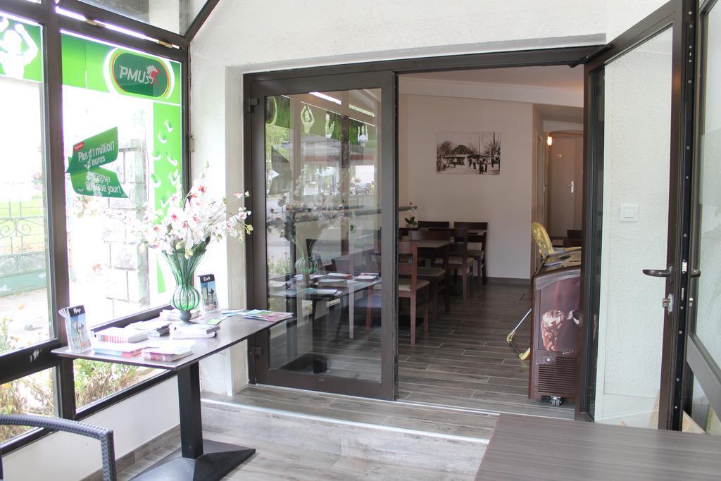 La Hourquie Cafe Hotel Morlaas Luaran gambar